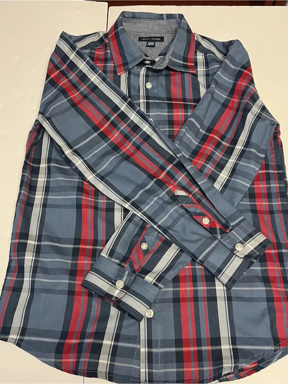 Boys Lot of 2 Size 10 12 GAP Tommy Hilfiger Plaid Button Down Shirts